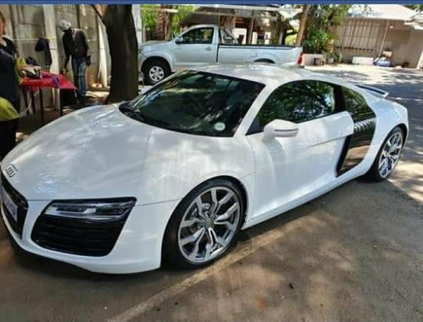 White Audi R8 at EPIC Car Wash